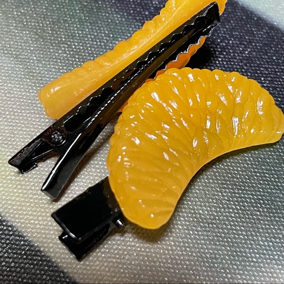 🍊Hair Clips🍊Mandarin Oranges-Super Unique NWOT!! - Picture 7 of 7